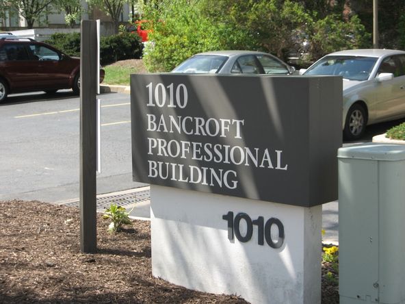 Bancroft Professional Building: 1010 N Bancroft Pkwy, Wilmington, DE 19805